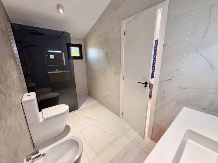 Image No.23-3 Bed Penthouse for sale