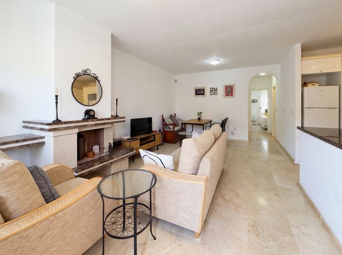 Image No.2-4 Bed Townhouse for sale