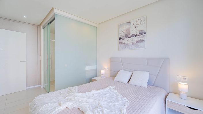 Image No.26-2 Bed Property for sale