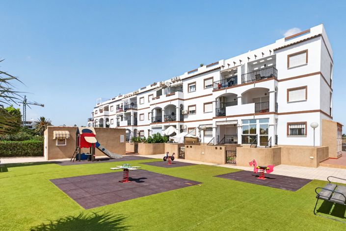 Image No.29-2 Bed Property for sale