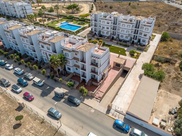 Image No.39-2 Bed Property for sale