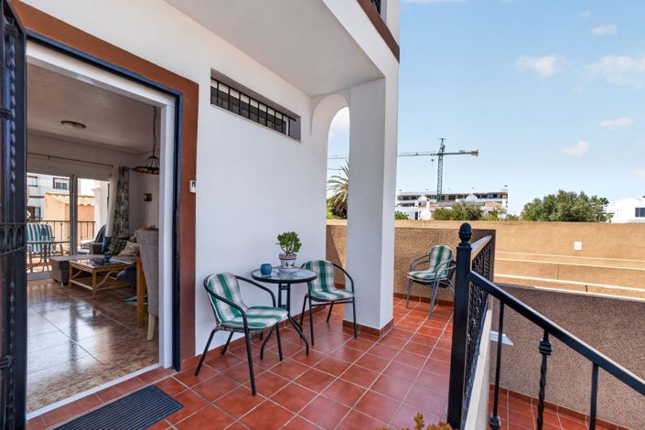 Image No.7-2 Bed Property for sale