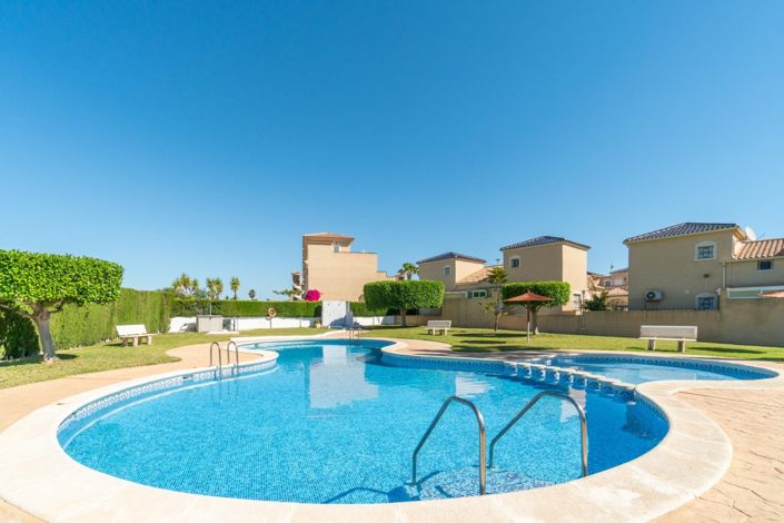 Image No.34-2 Bed Property for sale