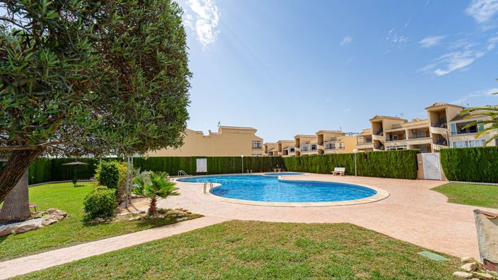 Image No.4-2 Bed Property for sale