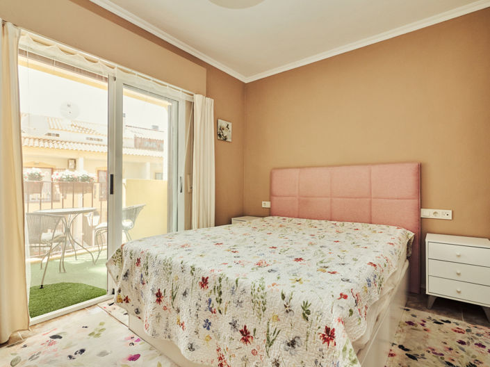 Image No.17-3 Bed Townhouse for sale