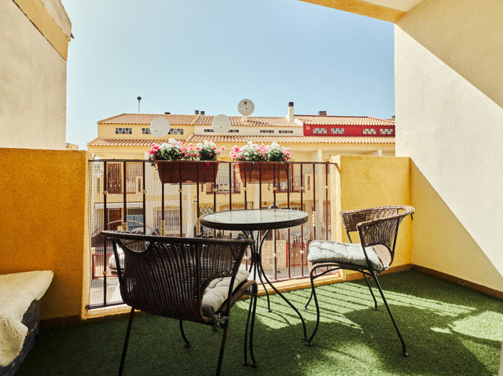 Image No.19-3 Bed Townhouse for sale