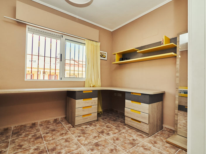 Image No.23-3 Bed Townhouse for sale