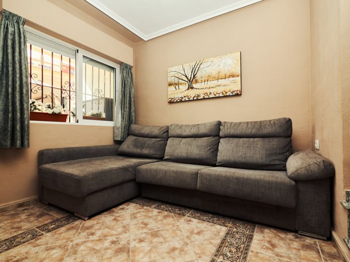 Image No.28-3 Bed Townhouse for sale