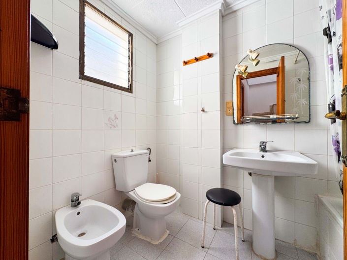 Image No.15-2 Bed Bungalow for sale