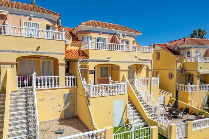 Image No.35-2 Bed Villa for sale