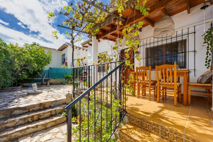Image No.35-2 Bed Bungalow for sale
