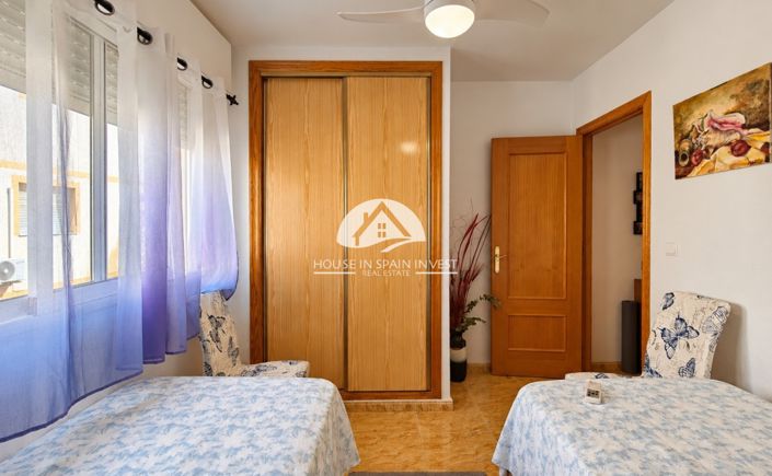 Image No.28-3 Bed Townhouse for sale