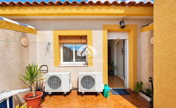 Image No.34-3 Bed Townhouse for sale