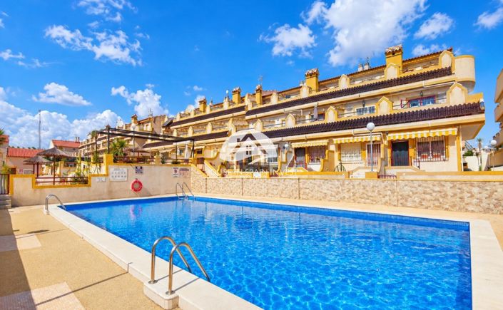 Image No.38-3 Bed Townhouse for sale