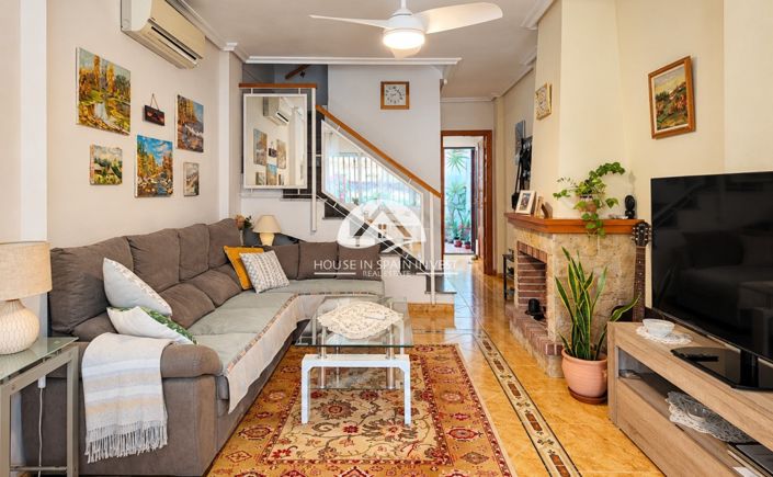 Image No.9-3 Bed Townhouse for sale