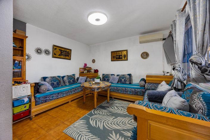 Image No.2-2 Bed Townhouse for sale