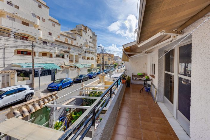 Image No.23-2 Bed Townhouse for sale