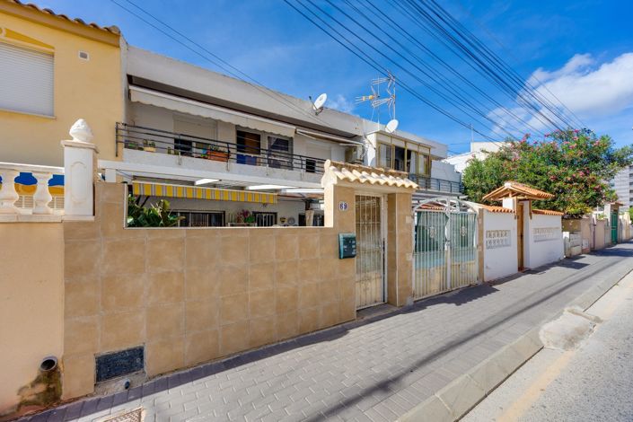 Image No.26-2 Bed Townhouse for sale