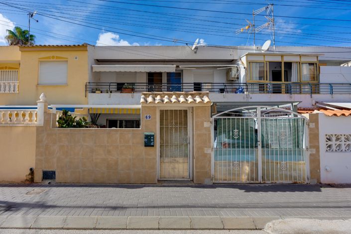 Image No.28-2 Bed Townhouse for sale
