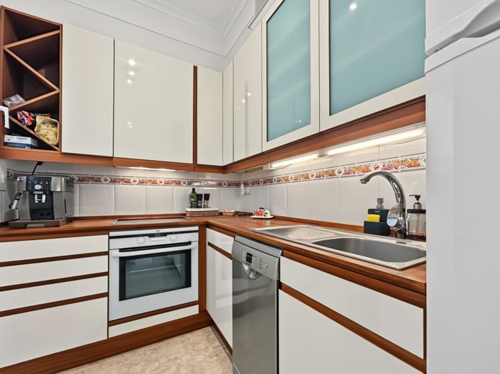 Image No.9-2 Bed Bungalow for sale