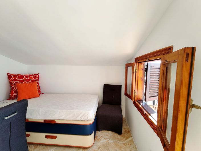 Image No.24-3 Bed Townhouse for sale