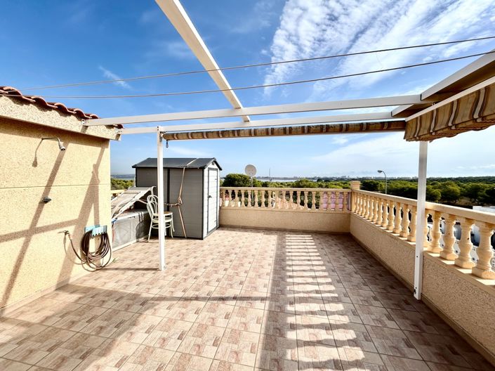Image No.24-3 Bed Townhouse for sale