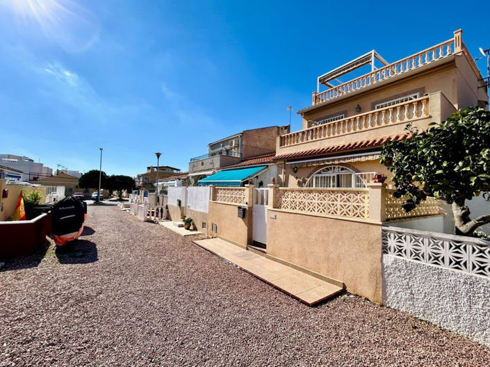 Image No.4-3 Bed Townhouse for sale