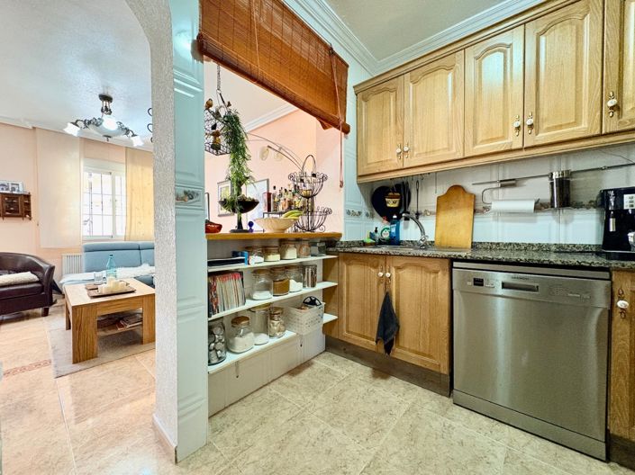 Image No.7-3 Bed Townhouse for sale