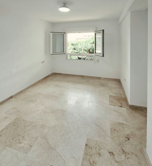 Image No.4-Appartement de 2 chambres à vendre