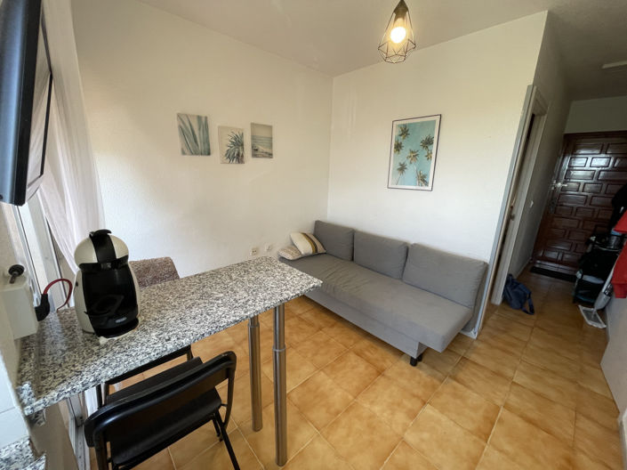 Image No.2-Appartement de 1 chambre à vendre