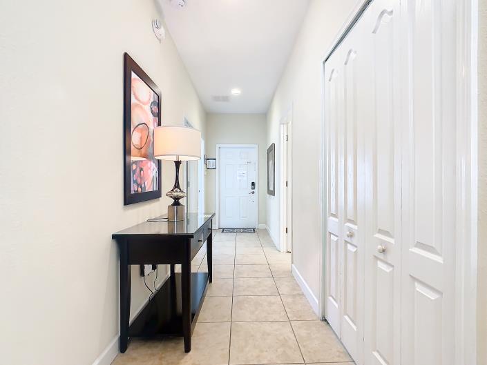 Image No.2-5 Bed Townhouse for sale