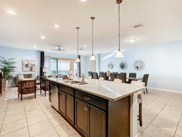 Image No.5-8 Bed House/Villa for sale