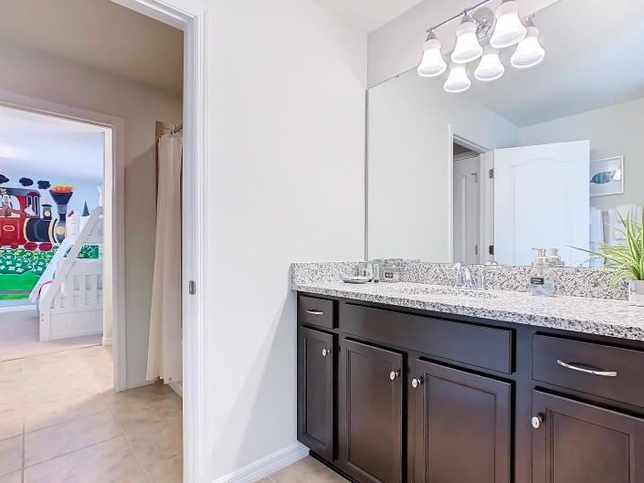 Image No.22-8 Bed House/Villa for sale