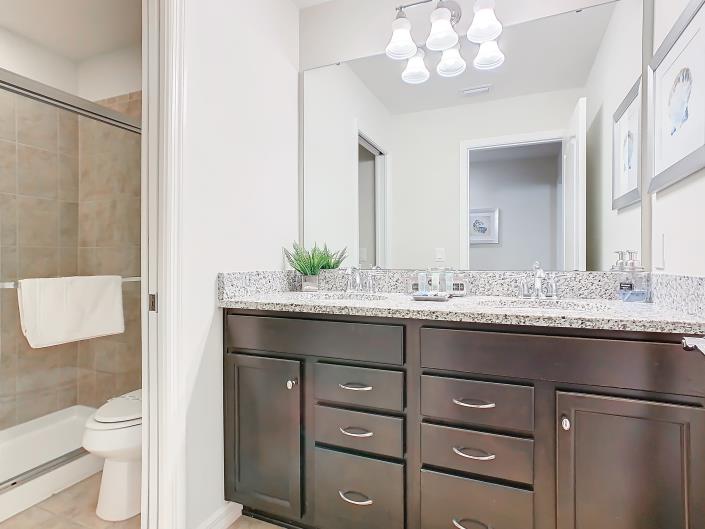 Image No.29-8 Bed House/Villa for sale