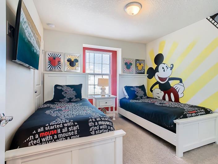 Image No.24-5 Bed Townhouse for sale