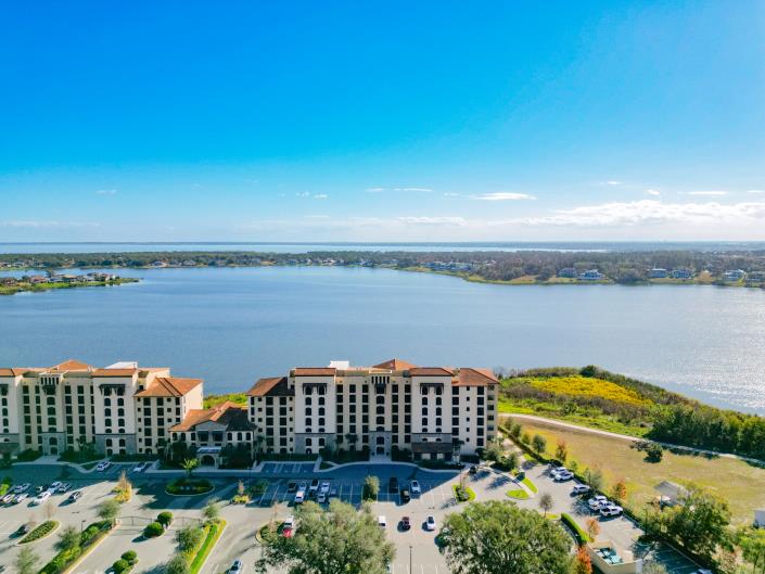 Image No.1-3 Bed Condo for sale