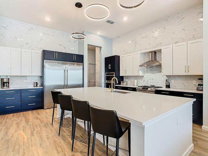 Image No.10-11 Bed House/Villa for sale