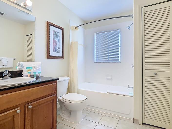 Image No.12-3 Bed Condo for sale