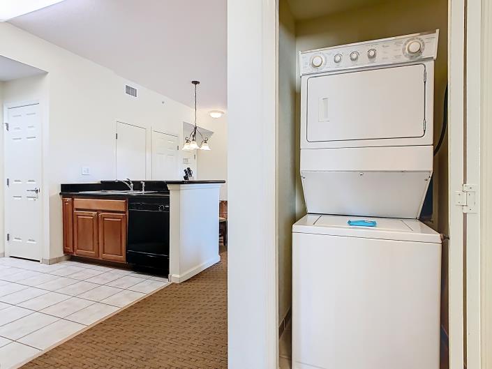 Image No.17-3 Bed Condo for sale