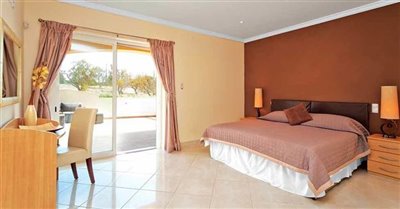 Image 13 of 24 : 5 Bedroom Villa Ref: GV563