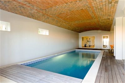 Image 18 of 24 : 5 Bedroom Villa Ref: GV563