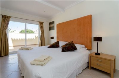 Image 19 of 24 : 5 Bedroom Villa Ref: GV563