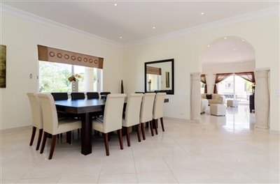 Image 6 of 24 : 5 Bedroom Villa Ref: GV563