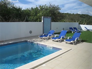 Image 3 of 33 : 4 Bedroom Villa Ref: GV304A