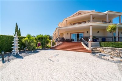 Image 7 of 67 : 3 Bedroom Villa Ref: GV625