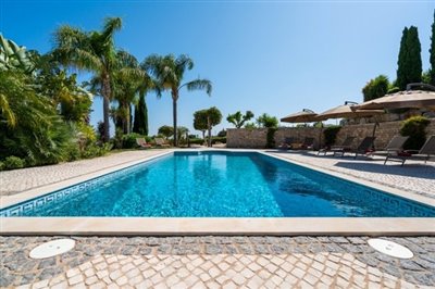 Image 10 of 67 : 3 Bedroom Villa Ref: GV625