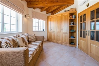 Image 45 of 67 : 3 Bedroom Villa Ref: GV625