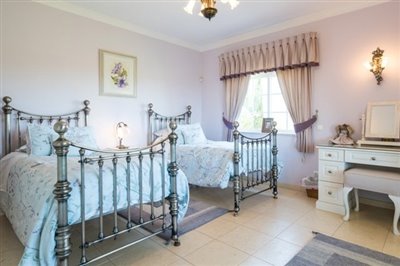 Image 52 of 67 : 3 Bedroom Villa Ref: GV625