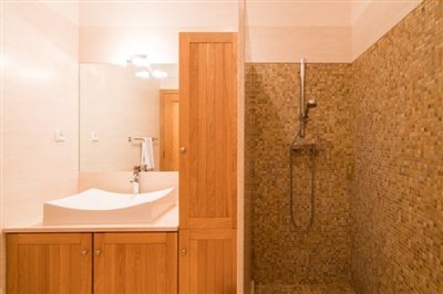 Image 53 of 67 : 3 Bedroom Villa Ref: GV625