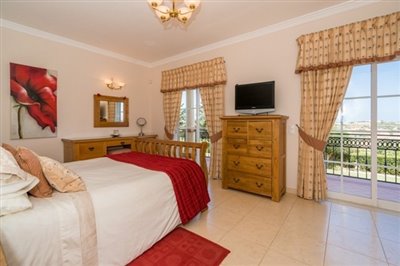 Image 56 of 67 : 3 Bedroom Villa Ref: GV625